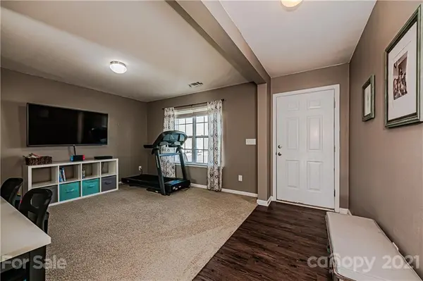 2812 Thomas Twig DR, Dallas, NC 28034