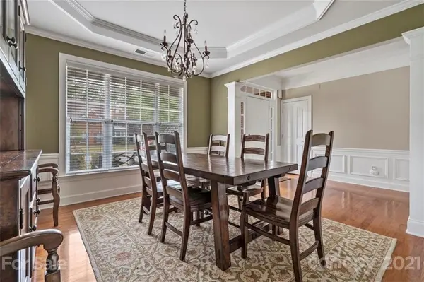 10726 Knight Castle DR, Charlotte, NC 28277