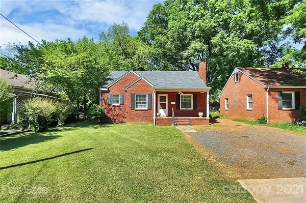 3136 Mathis DR, Charlotte, NC 28208