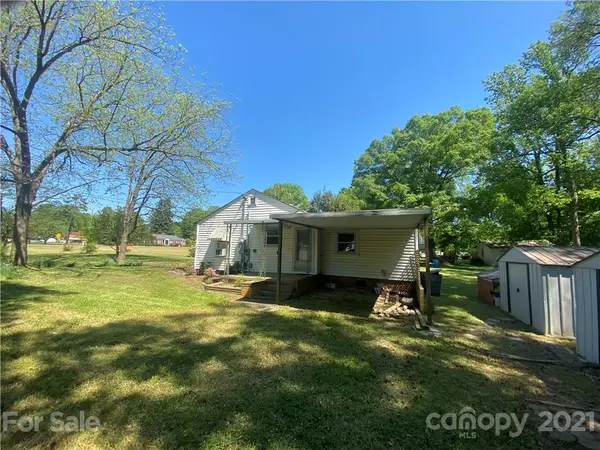 995 E Nc 152 HWY, China Grove, NC 28023