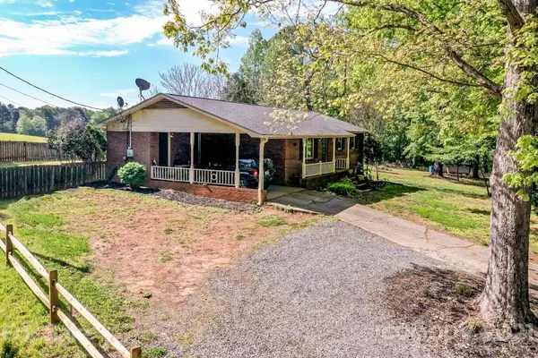 176 Ozzie DR, Bostic, NC 28018