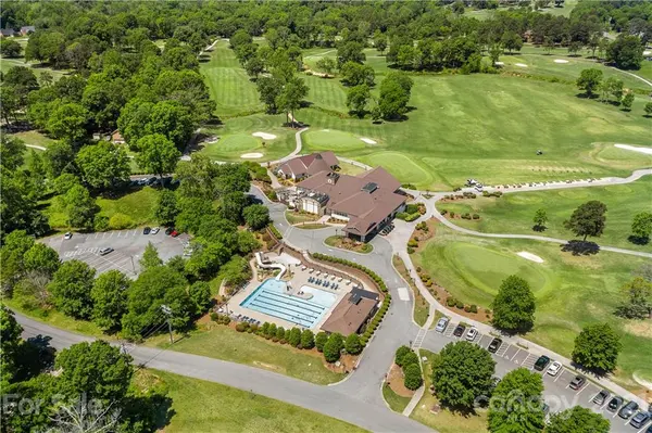 1335 Stoneyridge DR, Charlotte, NC 28214