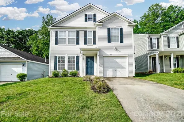 1710 Jakobson DR #92D, Charlotte, NC 28215