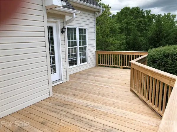 106 Johnathan TRL, Shelby, NC 28150