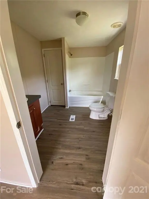 2180 Sterling Ridge DR, Newton, NC 28658