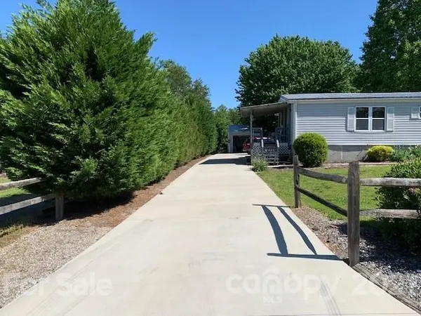 4528 Homestead DR, Morganton, NC 28655