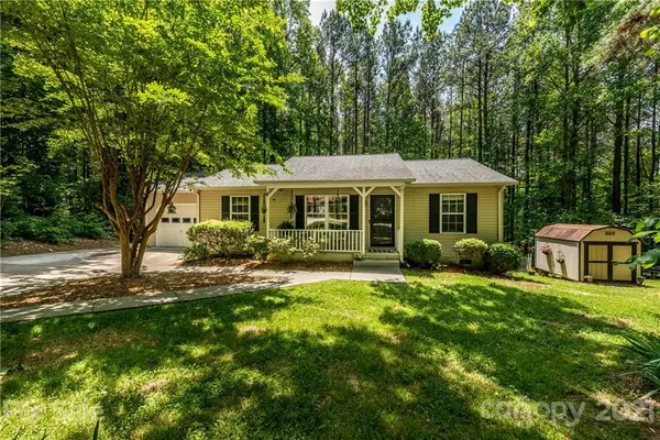 118 Greentree DR, Mooresville, NC 28117
