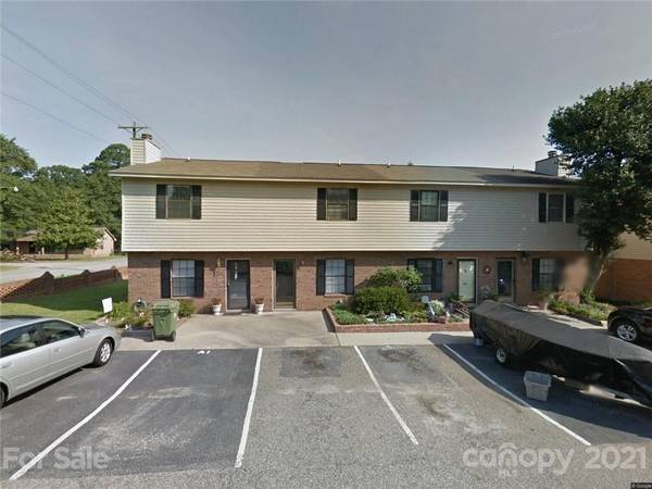 4 Allison CT,  Cayce,  SC 29033