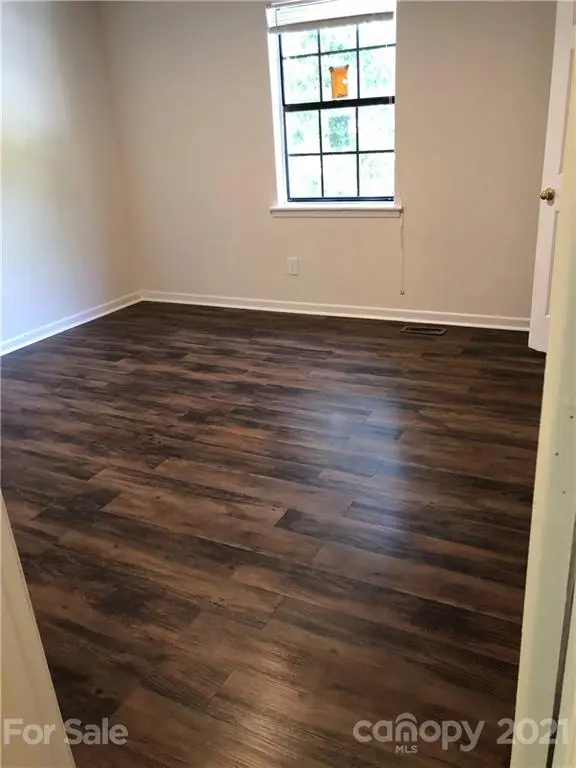 4 Allison CT, Cayce, SC 29033