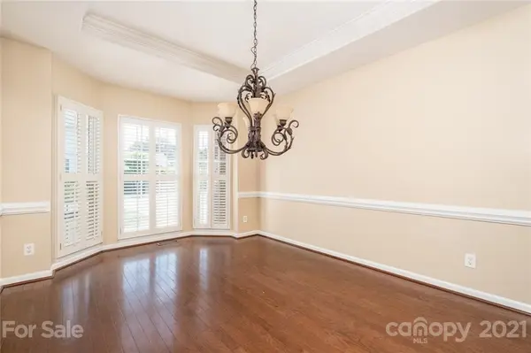8902 Waltham Forest CT, Waxhaw, NC 28173