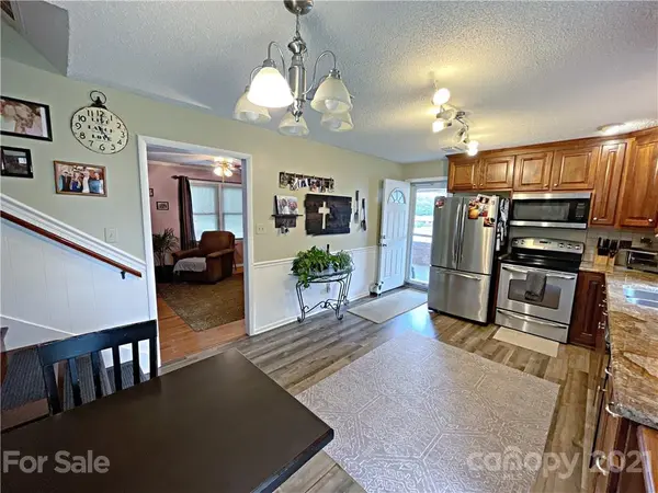 5097 Clearview CT, Conover, NC 28613