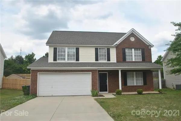 1033 Village Green LN, Rock Hill, SC 29730