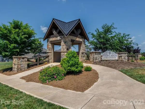 5111 Hyannis CT, Weddington, NC 28104