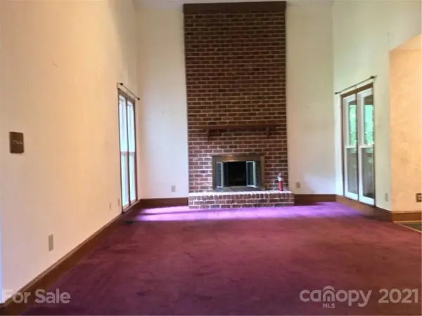 408 Brenwyck CT, Matthews, NC 28105
