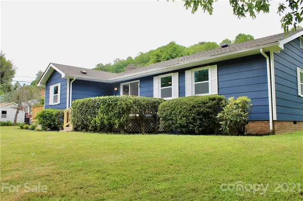 57 Timothy LN, Waynesville, NC 28786