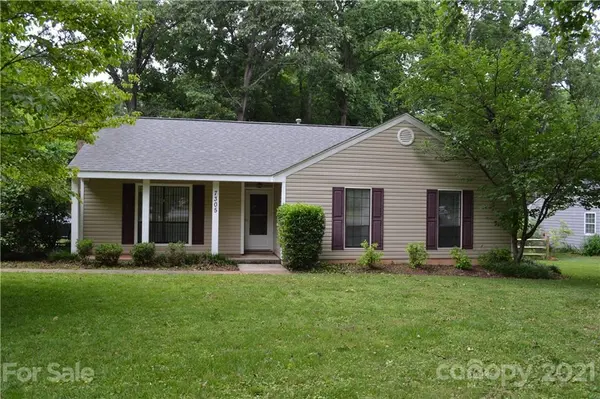 7305 Iron Horse CT, Mint Hill, NC 28227