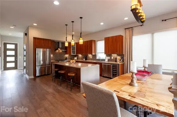 2617 Millie LN, Charlotte, NC 28205