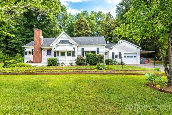 702 Robinson Clemmer RD, Dallas, NC 28034