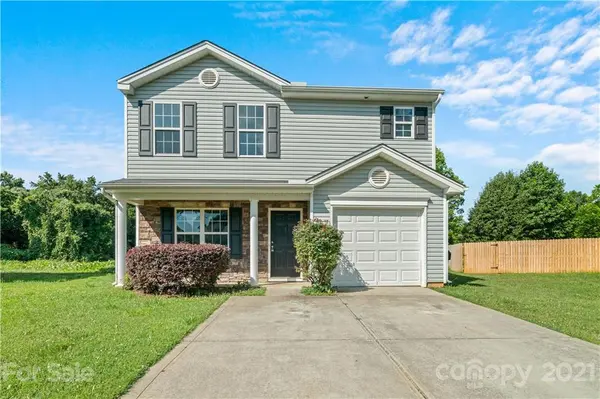 4645 Esmeralda DR, Charlotte, NC 28269