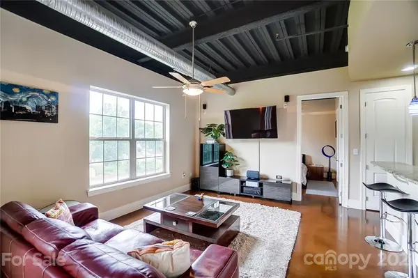 2338 Yadkin AVE #408, Charlotte, NC 28205