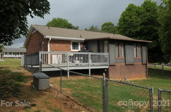 125 Log Barn RD, Salisbury, NC 28146