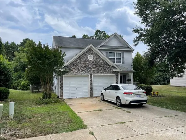 10325 Haddington DR, Charlotte, NC 28269