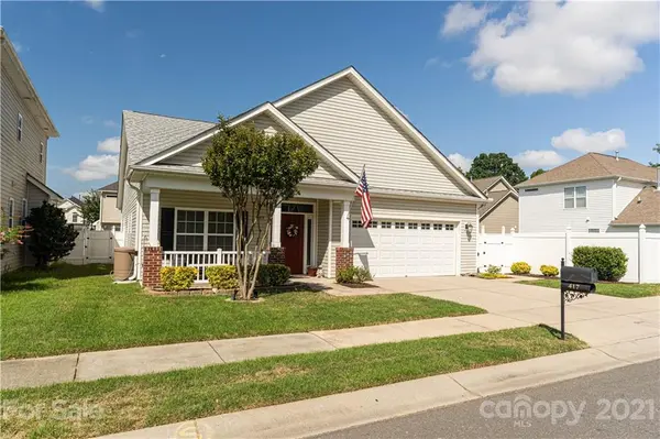 417 Marie WAY, Pineville, NC 28134