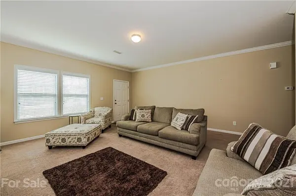 1131 Valley ST, Statesville, NC 28677