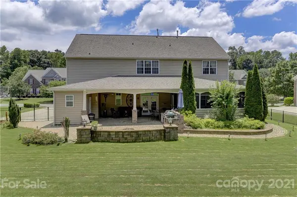 504 Palmerston LN, Waxhaw, NC 28173