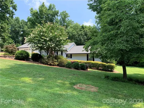 914 Rollingwood DR #7-8,P/6, Mount Holly, NC 28012