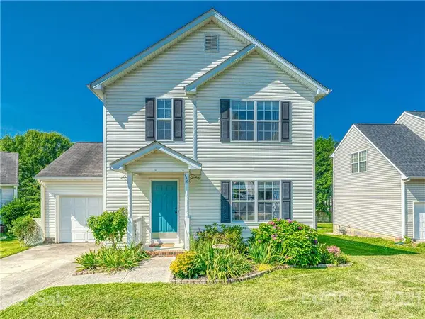 140 Chere Helen DR, Mooresville, NC 28115