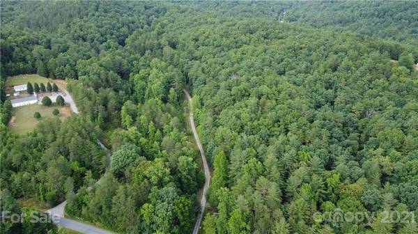 7201 Deer Creek DR, Connelly Springs, NC 28612