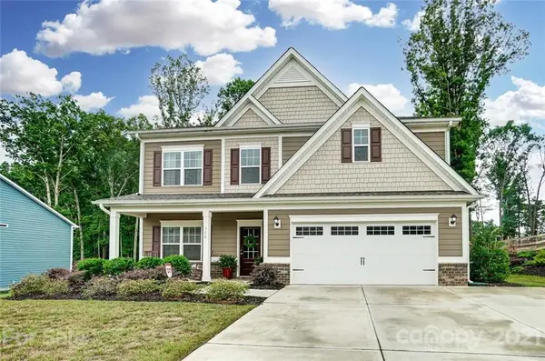 116 Bell Chase LN, Statesville, NC 28677