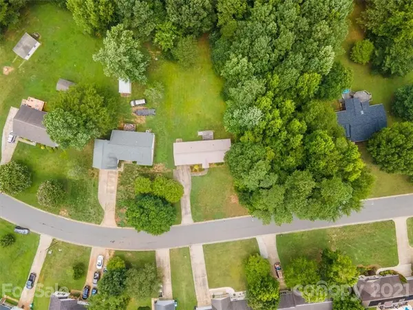 2517 Foxfire DR, Salisbury, NC 28147