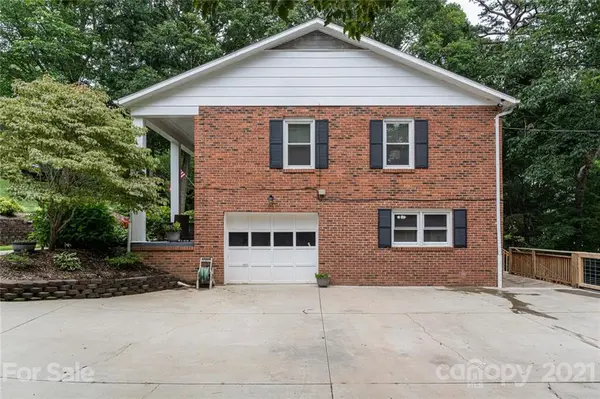 79 Sleepy Hollow DR, Asheville, NC 28805