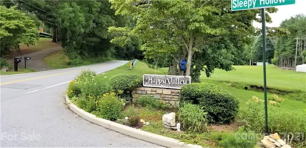 79 Sleepy Hollow DR, Asheville, NC 28805
