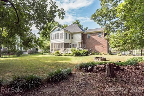 2121 Flagstick DR, Matthews, NC 28104