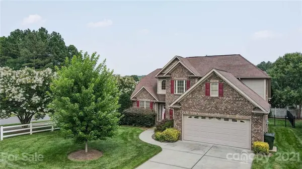 1692 Essex Hall DR, Rock Hill, SC 29730
