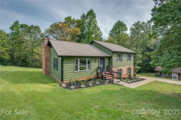 257 River Hills DR, Forest City, NC 28043