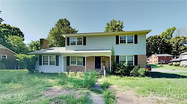 4200 Maureen DR, Charlotte, NC 28205