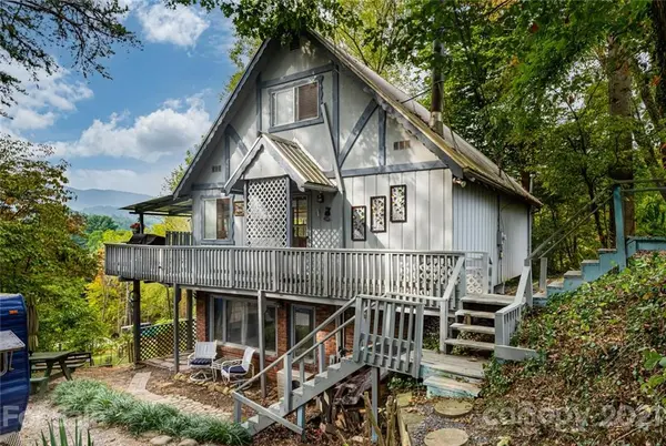 265 Penland ST, Clyde, NC 28721