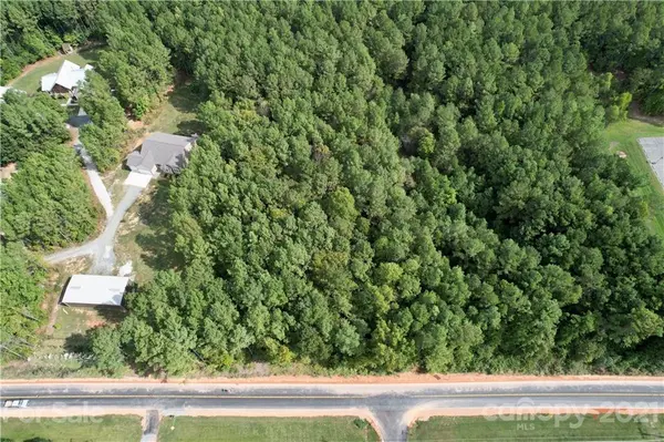 5060 Fewell RD #4, Clover, SC 29710