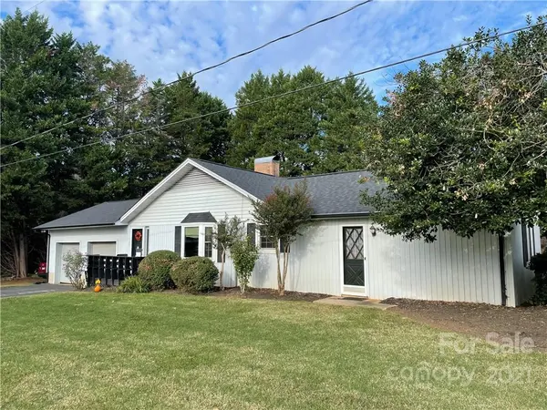 4121 Section House RD #40/E, Hickory, NC 28601