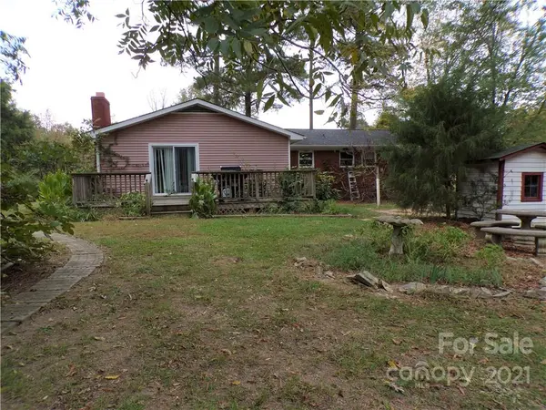 302 Blackwell ST, Mount Gilead, NC 27306