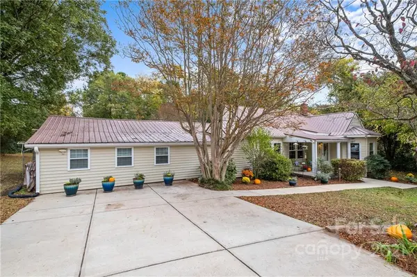 131 Klutz RD, Mooresville, NC 28115