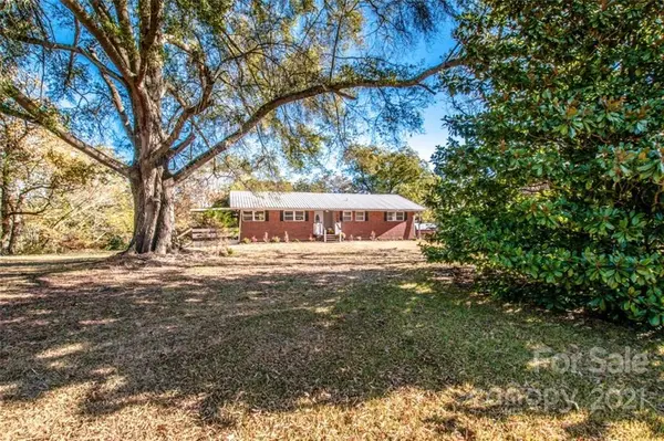 3748 Woodleaf RD, Salisbury, NC 28147