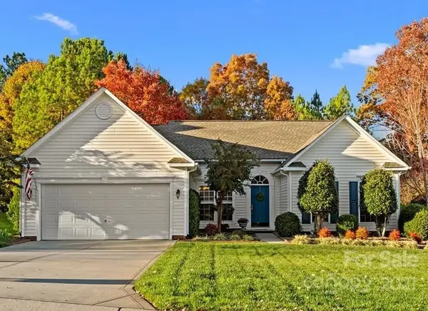 1525 Bayberry PL, Lake Wylie, SC 29710