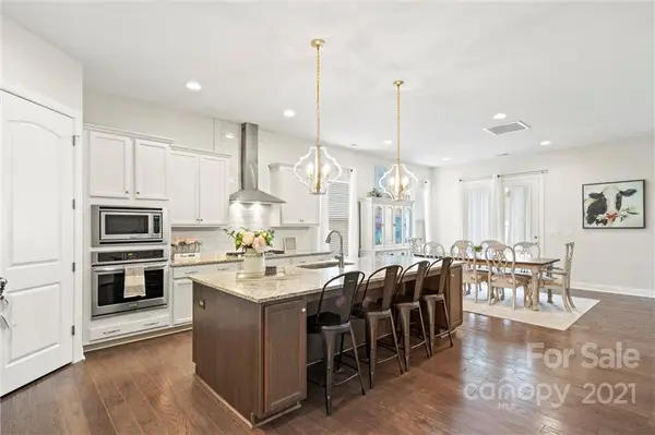 10615 Celestial PL, Huntersville, NC 28078