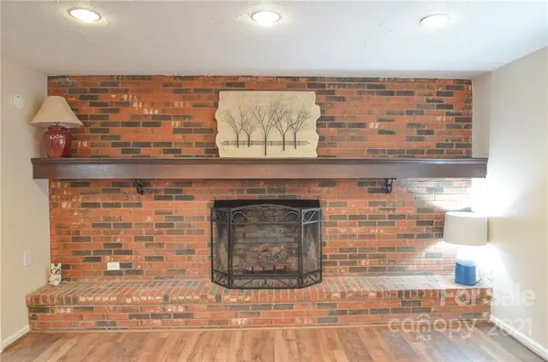 4014 Beach RD, Hudson, NC 28638