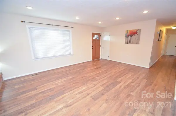 4014 Beach RD, Hudson, NC 28638
